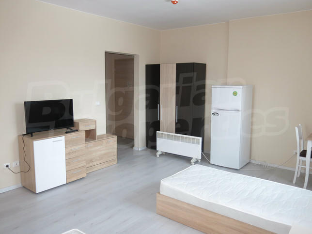 Ready to move in home near the Winter Palace and trade center
Ready to move in home near the Winter Palace and trade center