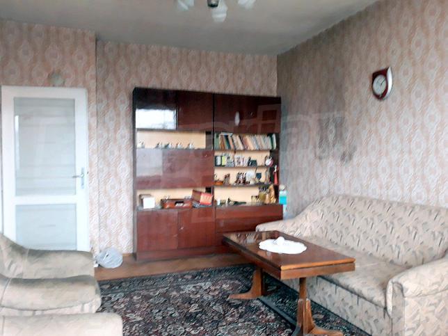 Apartment near kindergarten, school and metro station Apartment near kindergarten, school and metro station