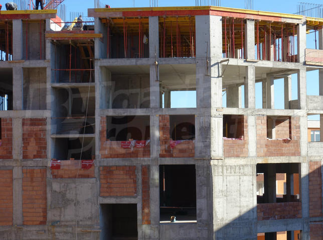 Compact apartment on the 5th not last floor Compact apartment on the 5th not last floor