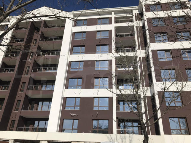 South-facing spacious apartment in well-developed residential area of Plovdiv South-facing spacious apartment in well-developed residential area of Plovdiv