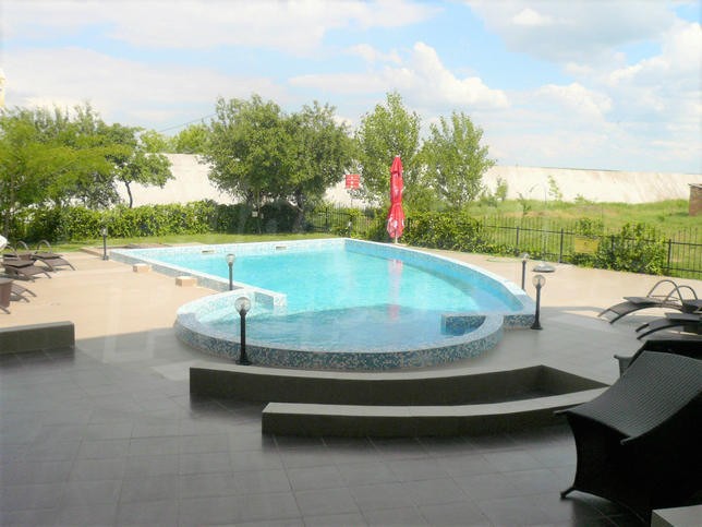 Apartment with direct access to the yard and the swimming pool, near the Danube river Apartment with direct access to the yard and the swimming pool, near the Danube river
