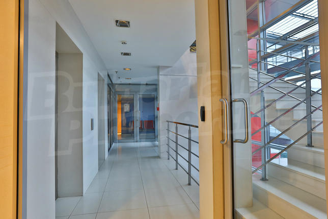 High class business building with modern, ergonomic and high-tech work environment
High class business building with modern, ergonomic and high-tech work environment