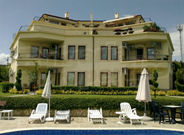 Fully furnished apartment in complex with swimming pool and sauna Fully furnished apartment in complex with swimming pool and sauna