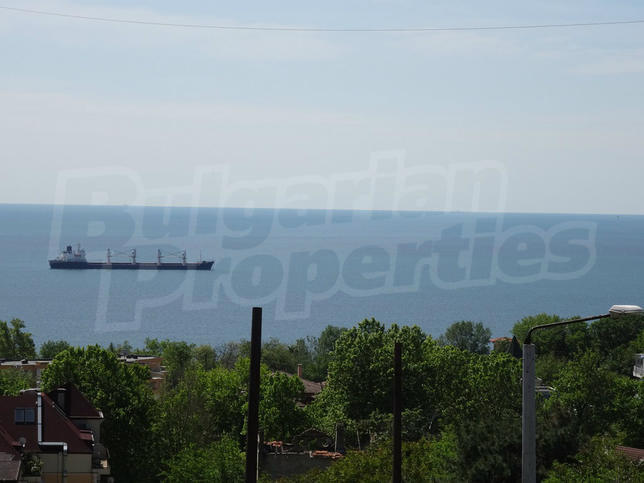 Two-bedroom apartment in a building with excellent location Two-bedroom apartment in a building with excellent location