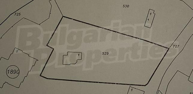 Attractive plot in an area with fresh air and lots of greenery Attractive plot in an area with fresh air and lots of greenery