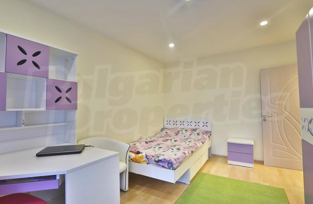 Three-bedroom apartment with views to Vitosha Mountain next to Simeonovsko shosse Blvd. Three-bedroom apartment with views to Vitosha Mountain next to Simeonovsko shosse Blvd.