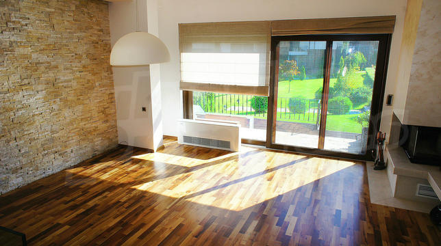 Furnished new home with amenities and magnificent views of the city and the mountain
Furnished new home with amenities and magnificent views of the city and the mountain