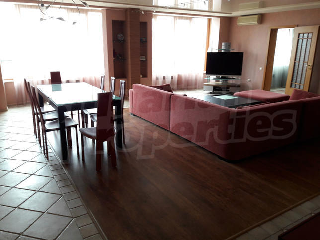 Spacious property with sea view near the Sea Garden Spacious property with sea view near the Sea Garden