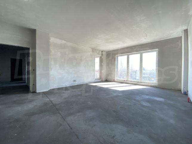 Family dwelling with excellent distribution and location in Dianabad neighbourhood
Family dwelling with excellent distribution and location in Dianabad neighbourhood