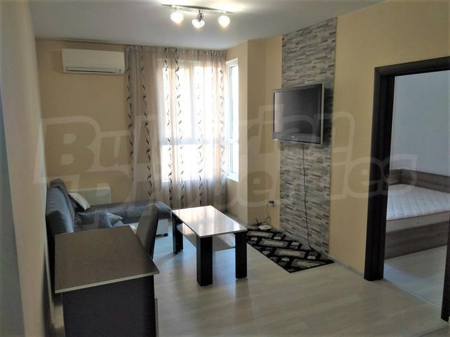 Property divided into 2 one-bedroom apartments with investment potential Property divided into 2 one-bedroom apartments with investment potential