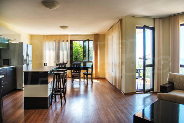 Spacious apartment near school, public transport stop and shopping center Spacious apartment near school, public transport stop and shopping center