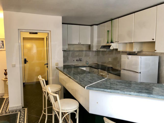 Furnished 2-bedroom apartment near park, major boulevard, the Palace of Culture and Sports Furnished 2-bedroom apartment near park, major boulevard, the Palace of Culture and Sports