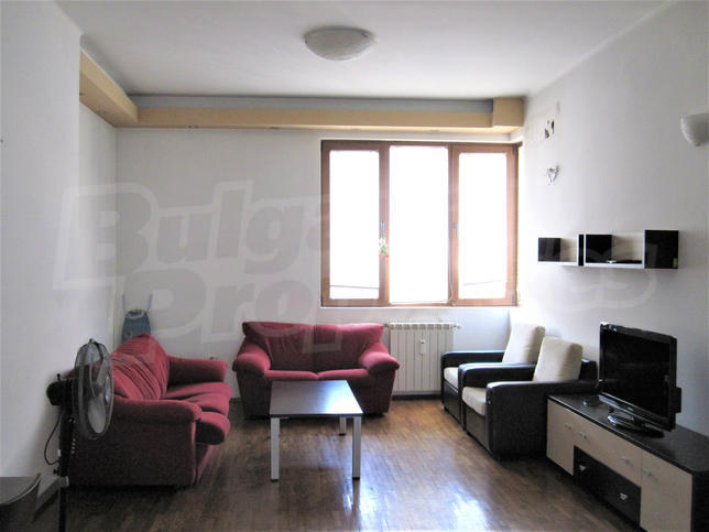 Spacious property next to university, school and metro station Spacious property next to university, school and metro station