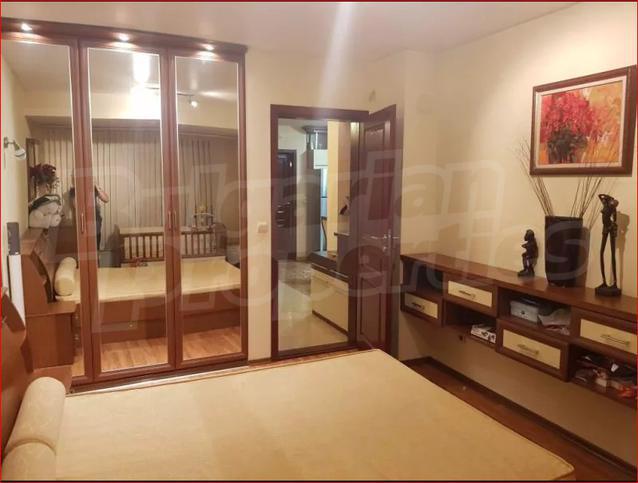 Spacious apartment with good location close to school, kindergarten, bus stop Spacious apartment with good location close to school, kindergarten, bus stop