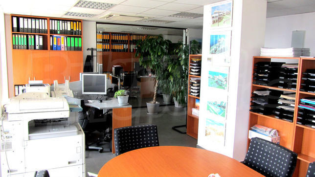Fully furnished office is looking for tenants Fully furnished office is looking for tenants