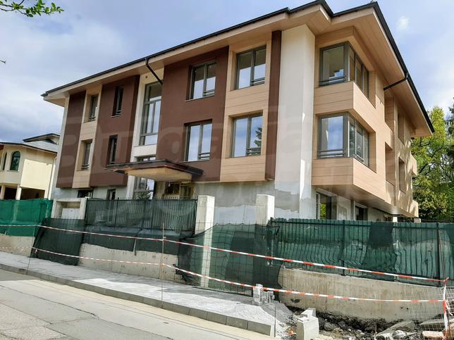 Apartment in a low-rise building with innovative construction Apartment in a low-rise building with innovative construction