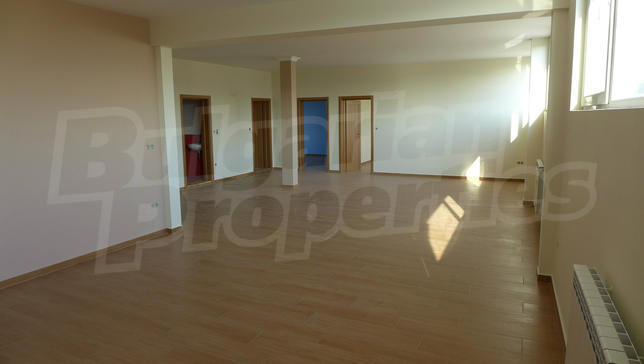 Renovated office with a communicative location in the capital Renovated office with a communicative location in the capital