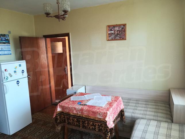 For sale - 3-bedroom apartment For sale - 3-bedroom apartment