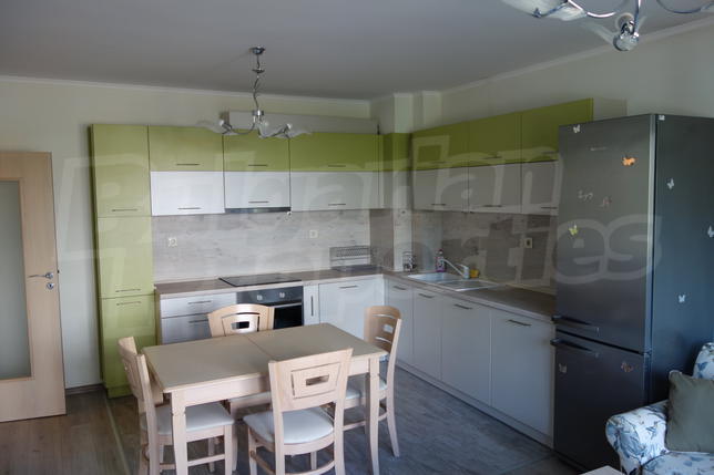 Apartment in a well maintained, brick building in Pobeda district Apartment in a well maintained, brick building in Pobeda district