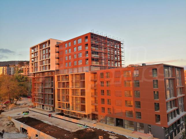 Apartments with underground parking lot, park area and central location Apartments with underground parking lot, park area and central location