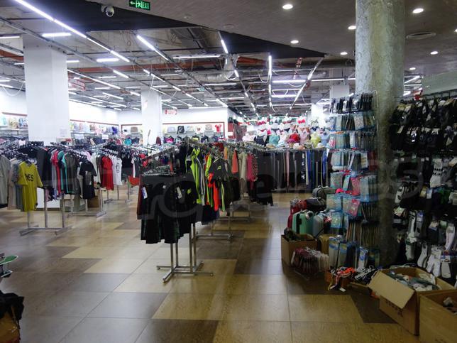 Spacious business premises in a modern building at the intersection of Knyaz Boris III Boulevard and the Ring Roa Spacious business premises in a modern building at the intersection of Knyaz Boris III Boulevard and the Ring Roa