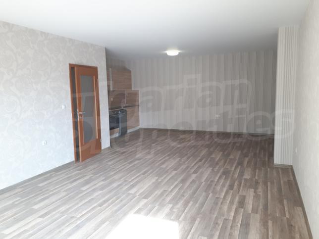 Two bedroom apartment offering coziness, comfort and convenient location Two bedroom apartment offering coziness, comfort and convenient location