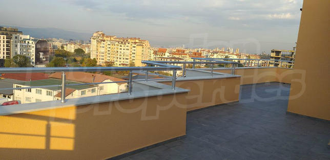 High-floor family apartment near nodal boulevards High-floor family apartment near nodal boulevards