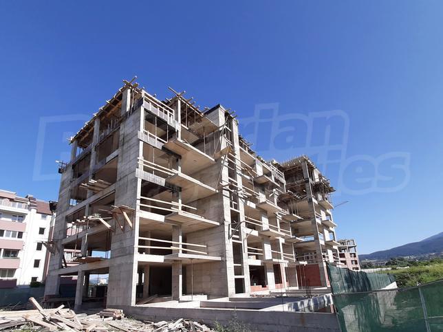 Attractive apartments, modern construction, close to universities and amenities Attractive apartments, modern construction, close to universities and amenities
