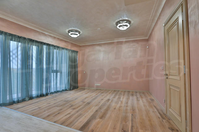 Prestigious family home near Borisova Gradina and universities Prestigious family home near Borisova Gradina and universities
