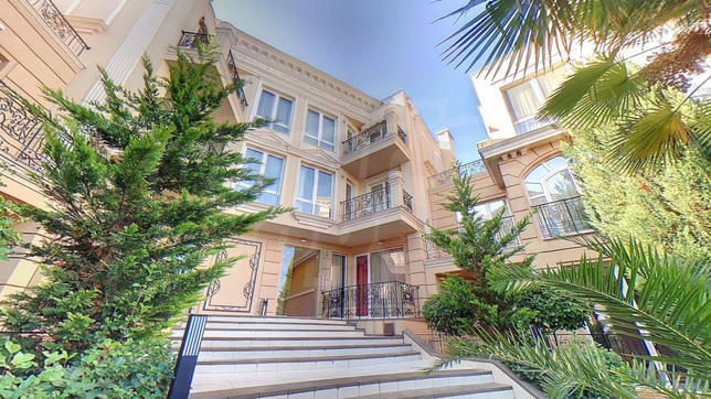 Lovely apartment with sea and beach views Lovely apartment with sea and beach views