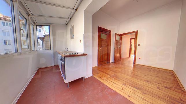 Unique apartment with top location near Vitosha Blvd. and the Courthouse Unique apartment with top location near Vitosha Blvd. and the Courthouse