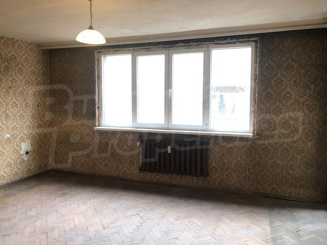 Two bedroom apartment in a well maintained building in the center of the capital Two bedroom apartment in a well maintained building in the center of the capital